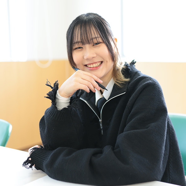 尾上 真由さん 栄養学部　食創造学科 3回生